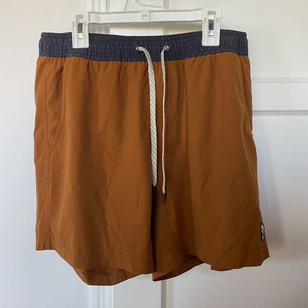 Vuori Orange and Gray Men’s Kore Shorts